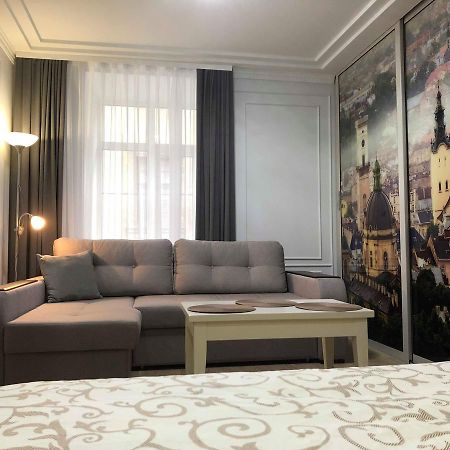 Lux Apartment Ruska Lviv Kültér fotó