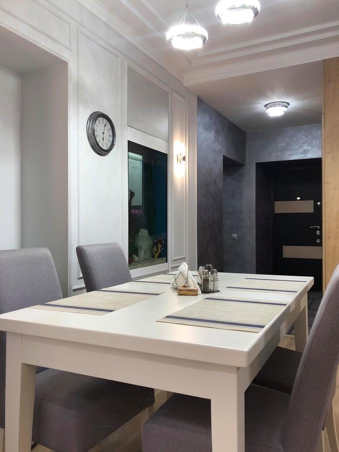 Lux Apartment Ruska Lviv Kültér fotó
