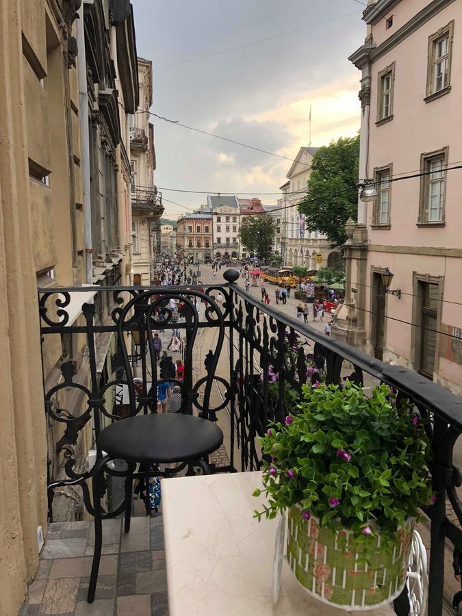 Lux Apartment Ruska Lviv Kültér fotó